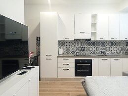 Mayflowers Apartment  - Biancospini