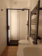 Mayflowers Apartment  - Biancospini