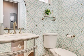 Indianapolis Getaway w/ Deck & Fire Pit!