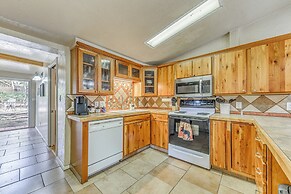 < 1 Mi to Grindstone Lake: Ruidoso Home w/ Grill!