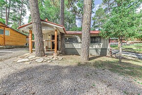 < 1 Mi to Grindstone Lake: Ruidoso Home w/ Grill!