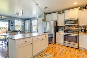 Denver Area Home: 4 Mi to DIA & I-70 Access!