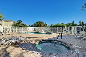 Pool + Hot Tub: Lake-view Condo in Surfside Beach!