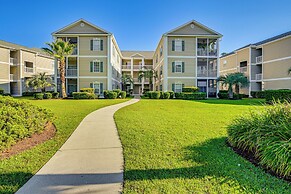 Pool + Hot Tub: Lake-view Condo in Surfside Beach!
