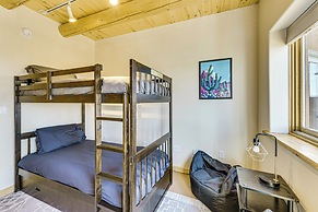 10 Mi to Taos Ski Valley: Mtn-view Duplex w/ Deck!
