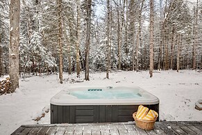 Private Hot Tub: Waterfront Home Along Eagle River