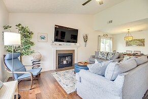 Near Dtwn & Beach: Savannah Home w/ Game Room!