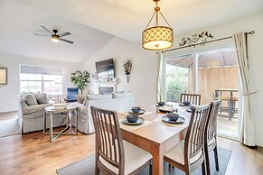 Near Dtwn & Beach: Savannah Home w/ Game Room!