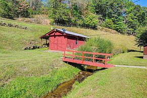 Creek Access & Spacious Yard: Quiet Sylva Home!