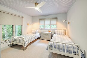 Sapphire Home w/ Fireplace Near Skiing & Hiking!