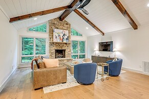 Sapphire Home w/ Fireplace Near Skiing & Hiking!