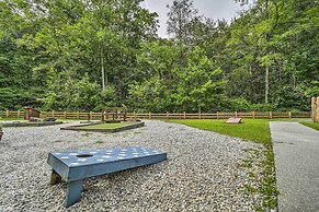 Sapphire Home w/ Fireplace Near Skiing & Hiking!