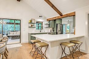 Sapphire Home w/ Fireplace Near Skiing & Hiking!