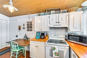 Lakefront Family Home in Three Rivers!