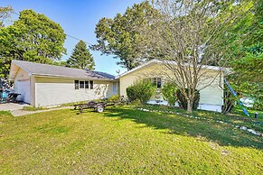 Lakefront Family Home in Three Rivers!