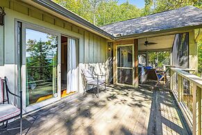 3 Mi to Downtown Cashiers: Home w/ Mountain Views!