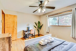 Pet-friendly Gem w/ Ping-pong Table in Oregon!