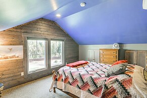 Quiet Home Near Sacramento River: Deck & Fire Pit