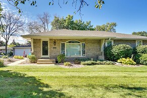 Spacious Cottage Grove Haven Near Downtown St Paul