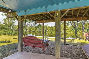 Quiet River Retreat ~ 20 Mi to Port Lavaca!