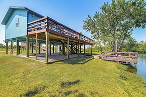 Quiet River Retreat ~ 20 Mi to Port Lavaca!