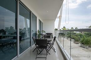 w Prestigious 2BR w Fantastic View in CTG