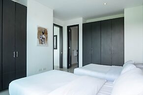 w Prestigious 2BR w Fantastic View in CTG