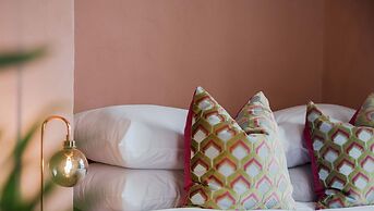 Corner Cottage - 3 Beds Bathtub Outdoor Terrace