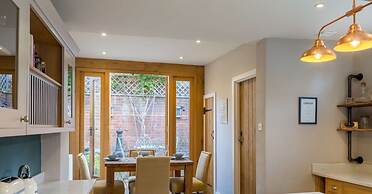 Corner Cottage - 3 Beds Bathtub Outdoor Terrace