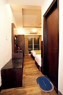 N3N Ganga Retreat by Stotrak