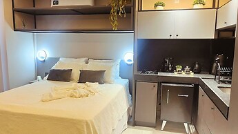 Hyde Park - By Living