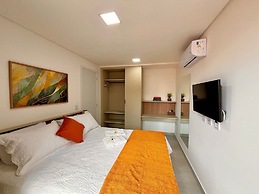 Hyde Park - By Living