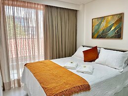 Hyde Park - By Living