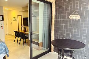 Hyde Park - By Living