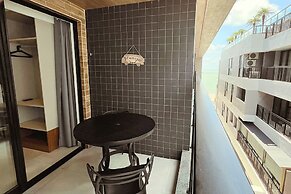 Hyde Park - By Living