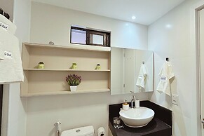 Hyde Park - By Living