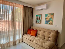 Hyde Park - By Living