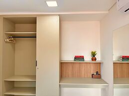 Hyde Park - By Living