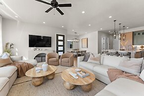 Sensory Escape 8 Bedroom Townhouse