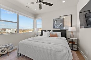 Sensory Escape 8 Bedroom Townhouse