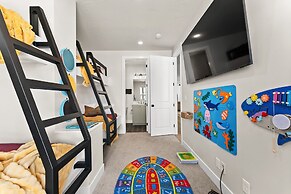 Sensory Escape 8 Bedroom Townhouse