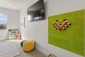 Sensory Escape 8 Bedroom Townhouse