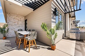 Sensory Escape 8 Bedroom Townhouse