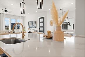 Sensory Escape 8 Bedroom Townhouse