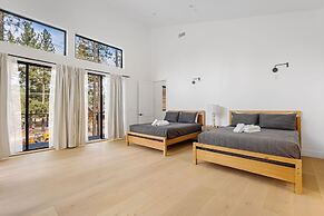 65 - Big Bear Manor Estate 5 Bedroom Home