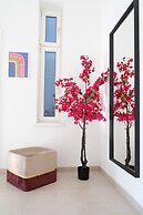 Rochus Stylish Stays