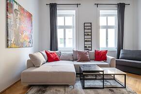 Rochus Stylish Stays