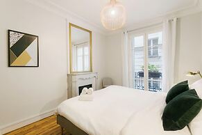 Central Paris 1BR near Palais Royal