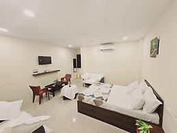 YADUKUL HOTEL