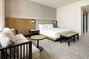 Hotel Santiago, Curio Collection by Hilton